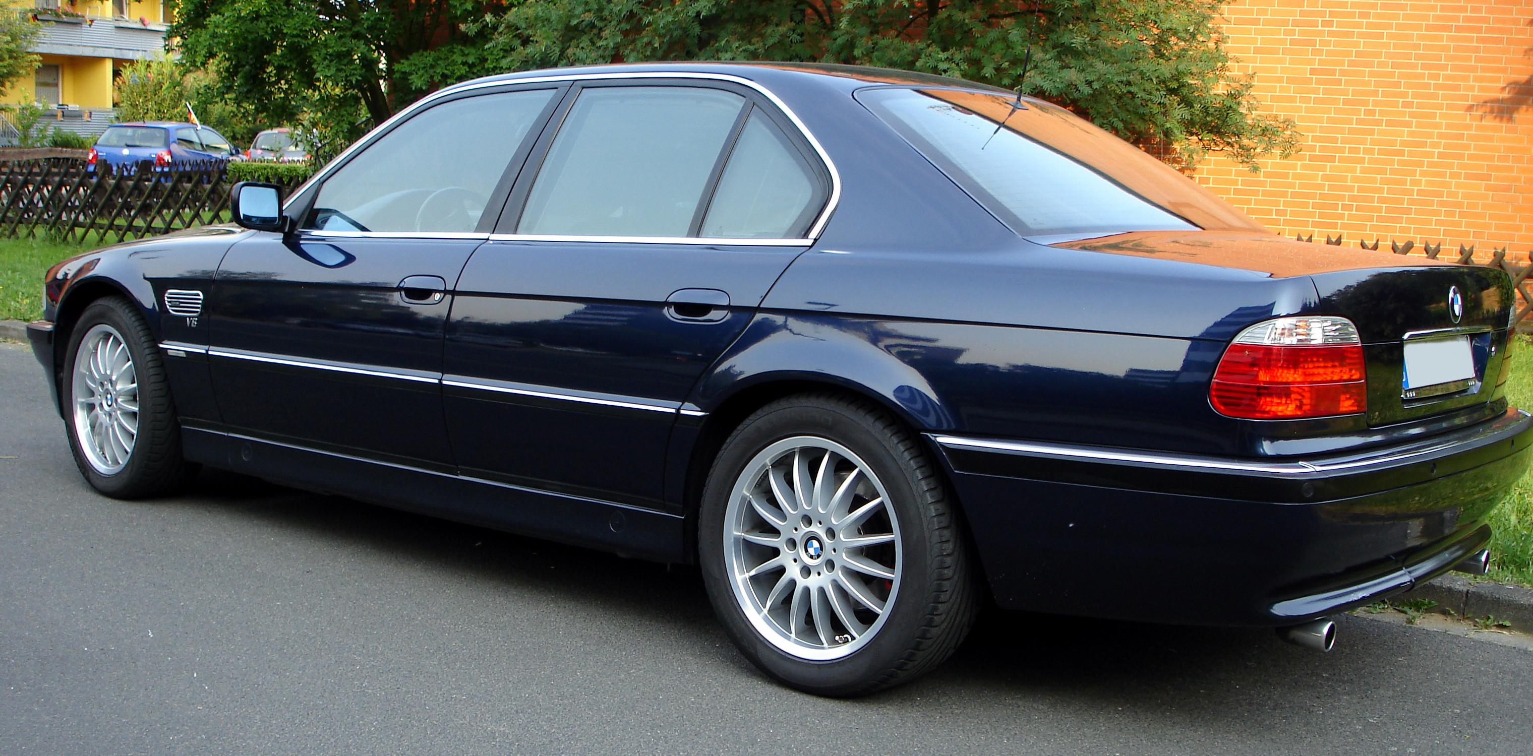 Bmw E38 750i